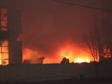 На юго-востоке Москвы горела сауна. Не кровля здания Современной гуманитарной академии и стриптиз-клуба