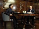 Президент России Дмитрий Медведев и его "преемник" на этом посту Владимир Путин приступили к обсуждению будущего состава правительства Президент России Дмитрий Медведев и его "преемник" на этом посту Владимир Путин приступили к обсуждению будущего состава правительства