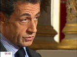 Саркози пришлось извиняться за сына, закидавшего женщину-полицейского помидорами