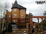 Активисты уверяют, что только хотели сделать несколько фотографий внешнего облика объекта, незаконно, по их мнению, построенного на земле государственного лесного фонда Активисты уверяют, что только хотели сделать несколько фотографий внешнего облика объекта, незаконно, по их мнению, построенного на земле государственного лесного фонда