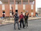 Действующие в Сирии сторонники оппозиции из Свободной сирийской армии объявили, что захватили в плен армейского генерала и готовы его обменять на своих соратников