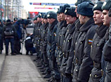 Столичная полиция стягивает дополнительные силы к Пушкинской площади в центре Москвы, куда на встречу с депутатом Геннадием Гудковым ("Справедливая Россия") обещают прийти представители оппозиции Столичная полиция стягивает дополнительные силы к Пушкинской площади в центре Москвы, куда на встречу с депутатом Геннадием Гудковым ("Справедливая Россия") обещают прийти представители оппозиции