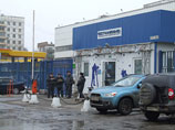 Площадка перед входом в московский телецентр Останкино стала в воскресенье местом протеста против политики телеканала НТВ Площадка перед входом в московский телецентр Останкино стала в воскресенье местом протеста против политики телеканала НТВ