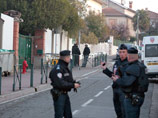 Полиция Франции начала операцию по захвату подозреваемых в расстреле детей и учителя возле еврейской школы в Тулузе