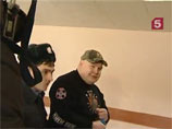 В Петербурге неонацист Рыжий Тарзан не признал вину в разбое и поджоге церкви