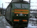 Снежная баба остановила пассажирский поезд из Москвы в Кировской области