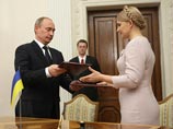 Депутаты Рады пришли к выводу, что Тимошенко пошла на подписание невыгодных Украине газовых контрактов, защищая личные интересы - якобы после этого Россия дело против нее закрыла, а долг списала