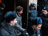 Ольгу Романову "повязали" в суде, когда она приехала за "швондеровской бумажкой" по делу Козлова Ольгу Романову "повязали" в суде, когда она приехала за "швондеровской бумажкой" по делу Козлова