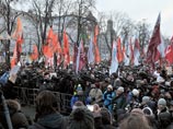 На Пушкинскую площадь в Москве сгоняют полицию перед очередной акцией "За честные выборы" На Пушкинскую площадь в Москве сгоняют полицию перед очередной акцией "За честные выборы"
