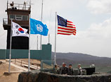 Президент США Барк Обама посетил демилитаризованную зону на границе двух Корей