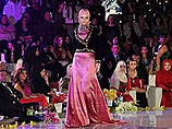 Жена Кадырова показала в ОАЭ модную коллекцию "Леди Чечня"