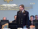 В московской квартире экс-главы питерского ГУВД прошел обыск. Сам Суходольский лечится в Израиле
В московской квартире экс-главы питерского ГУВД прошел обыск. Сам Суходольский лечится в Израиле