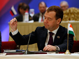 Президент России Дмитрий Медведев на итоговой пресс-конференции также подчеркнул, что начало военных действий в Сирии - это самый короткий и самый опасный путь для разрешения ситуации в этой стране