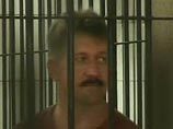 Прокуроры просят суд Нью-Йорка приговорить российского предпринимателя Виктора Бута, признанного в ноябре минувшего года виновным в сговоре с целью контрабанды оружия, к пожизненному тюремному заключению
