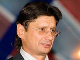 Владелец "Спартака" обвинил в расизме руководство питерского "Зенита" Владелец "Спартака" обвинил в расизме руководство питерского "Зенита"