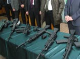 О том, что на базе АК-12 может быть создано порядка 20 моделей оружия, "Ижмаш" сообщал еще в начале года