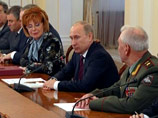 Владимир Путин не исключает, что в будущем возглавит созданный по его инициативе Общероссийский народный фронт (ОНФ)