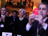 Обама съязвил по мотивам подслушанного разговора с Медведевым: "Можете передать услышанное Владимиру" Обама съязвил по мотивам подслушанного разговора с Медведевым: "Можете передать услышанное Владимиру"