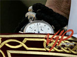 Блоггеры обнаружили "чудо" на фотографиях Патриарха - исчезают часы