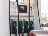 Цены на бензин в России  не меняются полтора месяца. Эксперты: скоро начнется рост