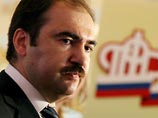 До 2014 года трудовые пенсии в России вырастут на 30%, и составят в среднем 12 тысяч рублей, сообщил глава Пенсионного фонда России Антон Дроздов До 2014 года трудовые пенсии в России вырастут на 30%, и составят в среднем 12 тысяч рублей, сообщил глава Пенсионного фонда России Антон Дроздов