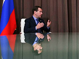 Подумать о разработке федерального закона о Конституционном собрании президент Дмитрий Медведев в числе других инициатив поручил своей администрации 5 марта
