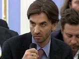 На совещание к Медведеву сразу два чиновника-спортсмена пришли на костылях На совещание к Медведеву сразу два чиновника-спортсмена пришли на костылях