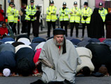 Великобритания может выдать радикального исламского проповедника Абу Хамзу аль-Масри и еще четверых исламистов Соединенным Штатам, где им грозит пожизненное заключение