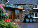 В Шотландии умерла 110-летняя внучка создателя знаменитого виски Glenfiddich В Шотландии умерла 110-летняя внучка создателя знаменитого виски Glenfiddich