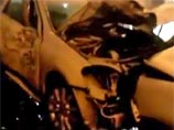 Московская полиция выставила "живой щит" против пьяной женщины на Mercedes: разбили шесть машин (ВИДЕО)