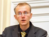 Голодающий вот уже 29 дней проигравший кандидат в мэры Астрахани, глава местных эсеров Олег Шеин в пятницу подает иск в Кировский районный суд Голодающий вот уже 29 дней проигравший кандидат в мэры Астрахани, глава местных эсеров Олег Шеин в пятницу подает иск в Кировский районный суд