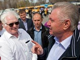 Кандидаты в мэры Шеин и Столяров сошлись лицом к лицу и устроили перепалку в Астрахани