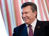 Согласно декларации, в 2011 году Янукович получил 757,6 тыс грн (более 94 тысяч долларов) заработной платы, а также "других выплат и вознаграждений, начисленных декларанту в соответствии с условиями трудового или гражданско-правового договора"