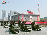 Северокорейский лидер Ким Чен Ын открыл военный парад в чести 100-летия основателя страны Ким Ир Сена
