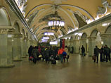 Восемь человек травмированы из-за резкой остановки эскалатора в московском метро
