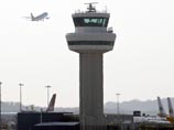 В Лондоне после аварийного приземления лайнера аэропорт Gatwick работает с перебоями В Лондоне после аварийного приземления лайнера аэропорт Gatwick работает с перебоями