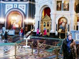 Tолько 7% россиян призывают не наказывать арестованных участниц акции в храме, но и реальный тюремный срок призывают им дать только 10% граждан, показал опрос, проведенный социологами центра
