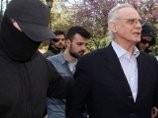 В Греции по обвинениям в коррупции арестован бывший министр обороны В Греции по обвинениям в коррупции арестован бывший министр обороны