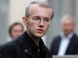 Олег Шеин заявил, что продолжит начатую 16 марта голодовку в знак протеста против объявленной властями победы единоросса Михаила Столярова Олег Шеин заявил, что продолжит начатую 16 марта голодовку в знак протеста против объявленной властями победы единоросса Михаила Столярова
