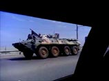 В своем "Живом Журнале" Шеин разместил видеозапись очевидца, на которой виден проезд колонны из восьми бронетранспортеров и армейских грузовиков, сопровождаемых полицейскими машинами