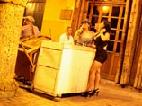 Проститутки на улицах Картахены, апрель 2012 года