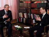 Медведев уволил "по собственному желанию" смоленского губернатора, спорившего с отставкой в Twitter'е Медведев уволил "по собственному желанию" смоленского губернатора, спорившего с отставкой в Twitter'е