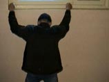 В Коми уголовник убил ребенка, сбросив его в мусоропровод во время обучения боевым приемам В Коми уголовник убил ребенка, сбросив его в мусоропровод во время обучения боевым приемам