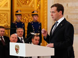 Медведев назвал беды экономики России: вмешательство чиновников и неправовые действия силовиков