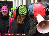 В Лондоне митинговали в поддержку Pussy Riot - русские эмигранты акцию проигнорировали