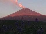 Вслед за Попокатепетлем в Мексике проснулся вулкан Локон в Индонезии