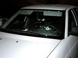 Вечером во вторник на одной из улиц Хасавюрта сотрудники правоохранительных органов попытались остановить автомобиль, на котором, по имеющейся информации, передвигались преступники