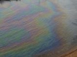 В Свирске Иркутской области введен режим ЧС из-за утечки нефтепродуктов на Ангаре В Свирске Иркутской области введен режим ЧС из-за утечки нефтепродуктов на Ангаре