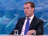 Дмитрий Медведев, который 7 мая сложит с себя президентские полномочия, в четверг дает большое итоговое интервью российским телеканалам