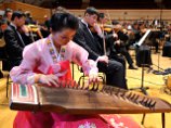Планировавшиеся на май этого года гастроли Национального симфонического оркестра КНДР "Унхасу" ("Млечный путь") в США откладываются из-за запуска северокорейской ракеты дальнего радиуса действия